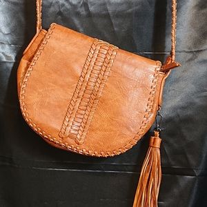 Sasha and sofi tan purse fringe flair